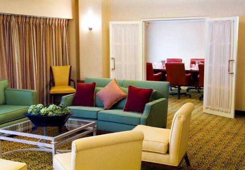 Delta Hotels By Marriott Phoenix Меса Экстерьер фото